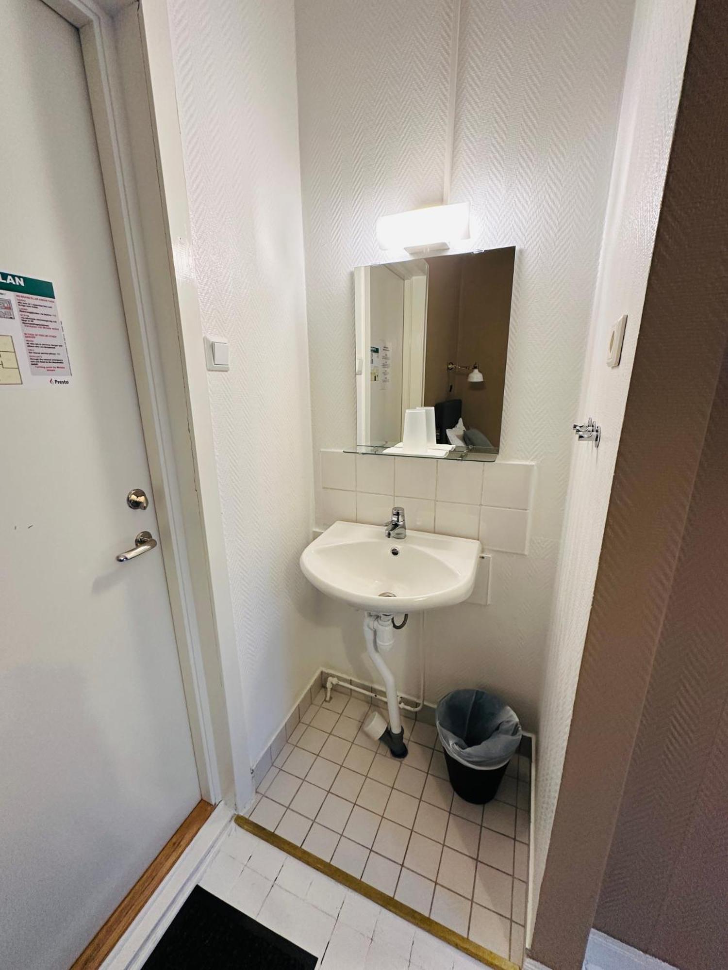 Vattengraendens Vandrarhem & Hotel Norrköping Rom bilde
