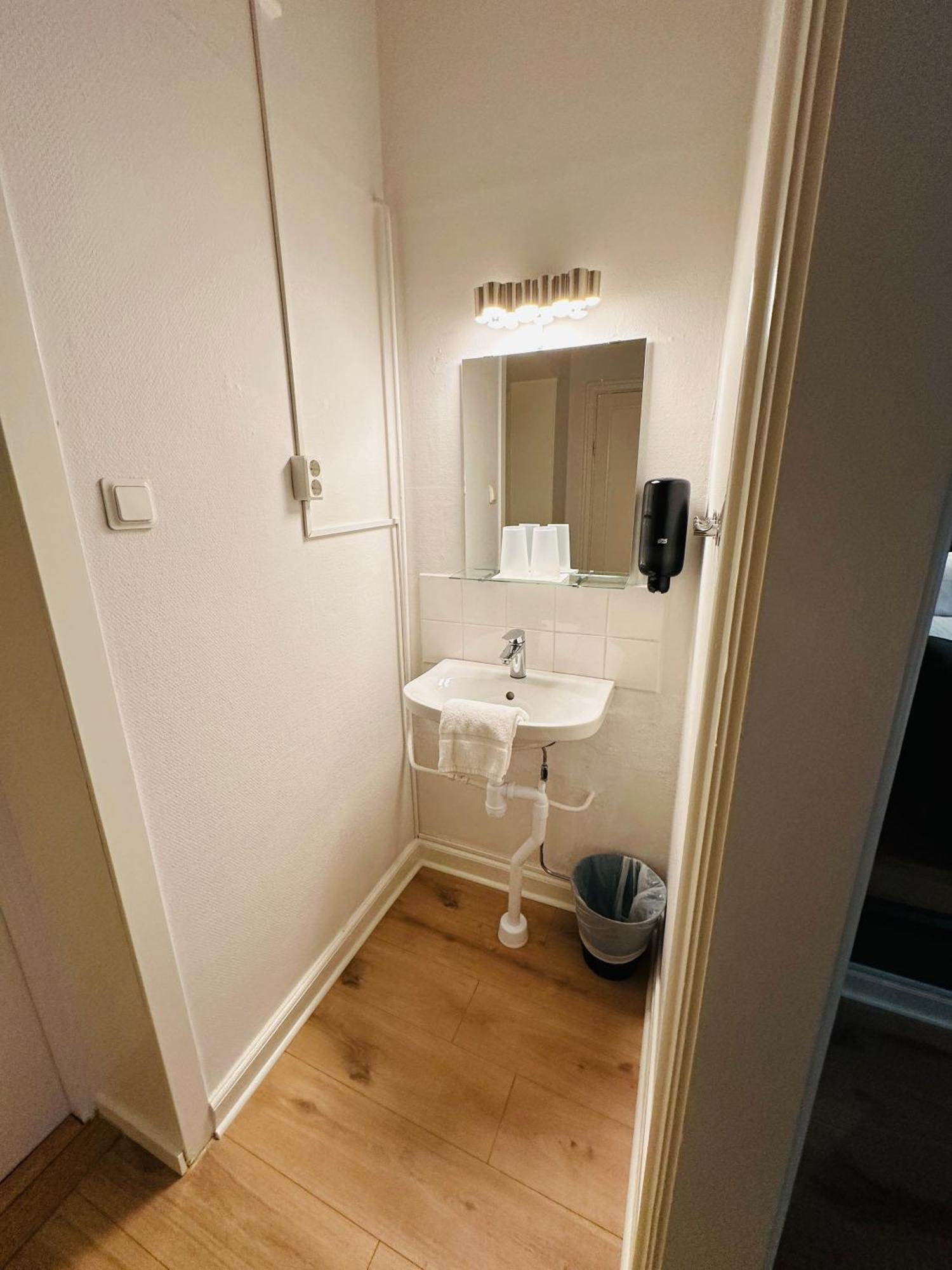 Vattengraendens Vandrarhem & Hotel Norrköping Rom bilde