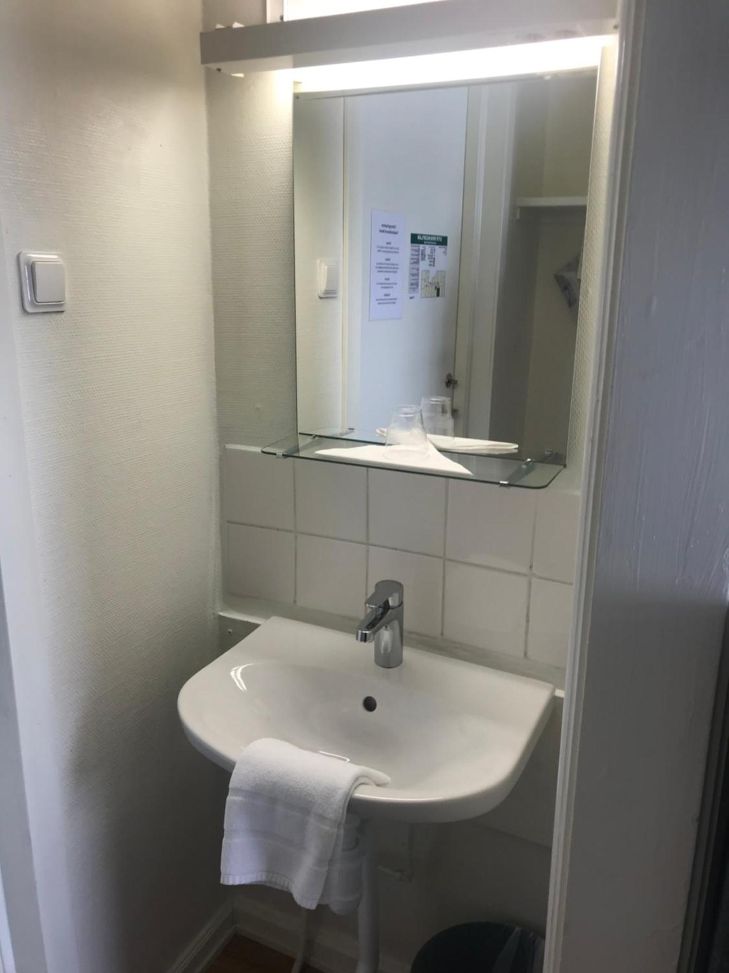 Vattengraendens Vandrarhem & Hotel Norrköping Rom bilde